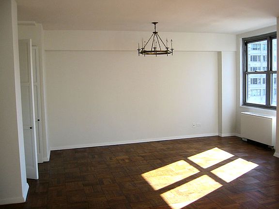 4th image of 500 E 83rd St APT 15B