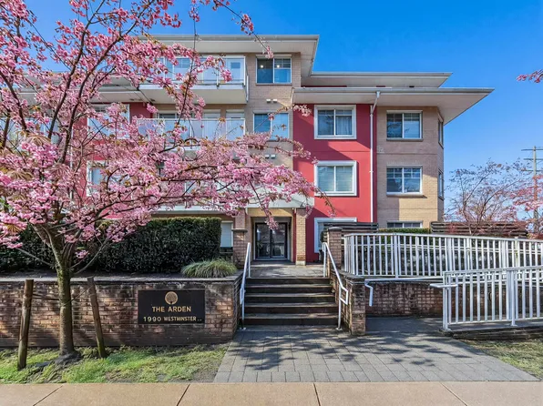 1990 Westminster Ave #401, Pt Coquitlam, BC V3B 1E8