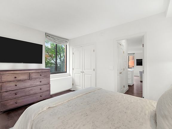 5th image of 140 Charles St APT 5-D
