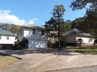 566 Caperton Loop, Greenwood, AR 72936