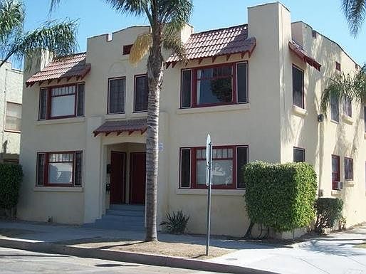 Well maintained building on corner lot