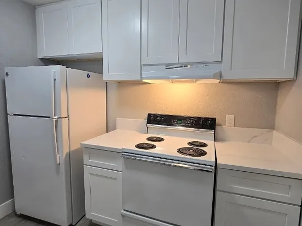 2602 W Fairmont Ave APT 102, Fresno, CA 93705