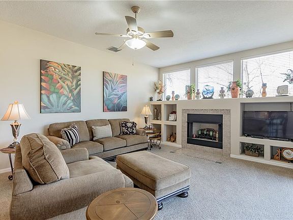 5th image of 36815 Reserve Dr