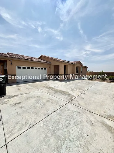 16265 Plum St Photo 1