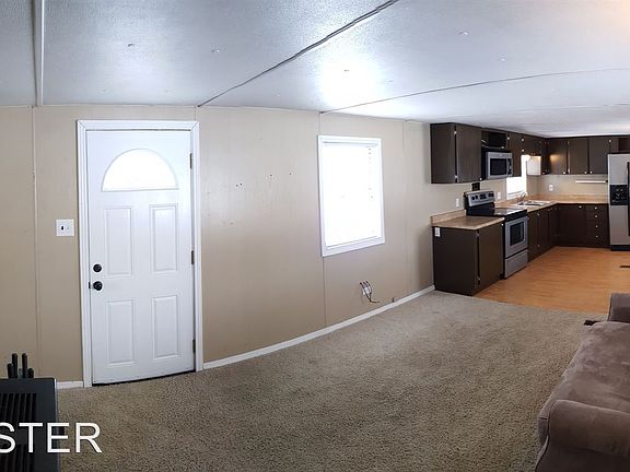 4th image of 318 Bluebell St
