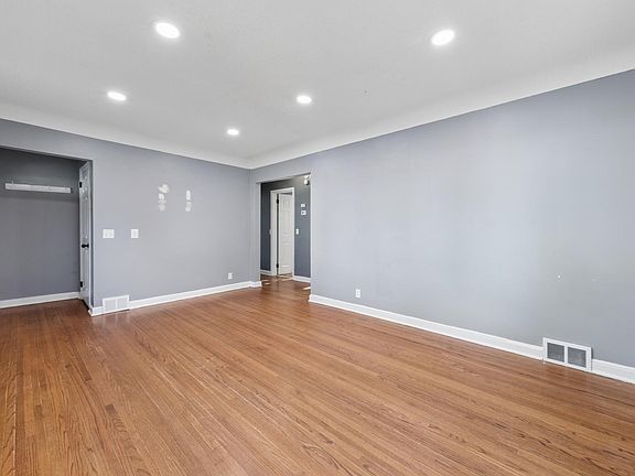 5th image of 3318 Vincent Ave N