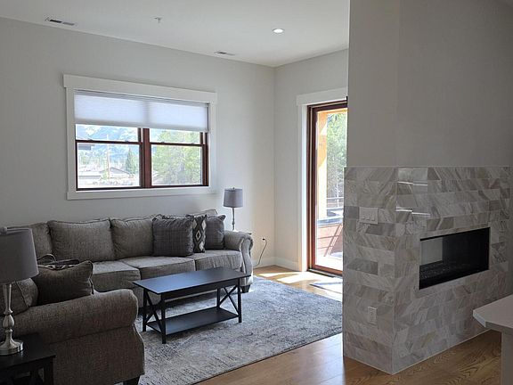 3rd image of 505 GRAND Avenue #201