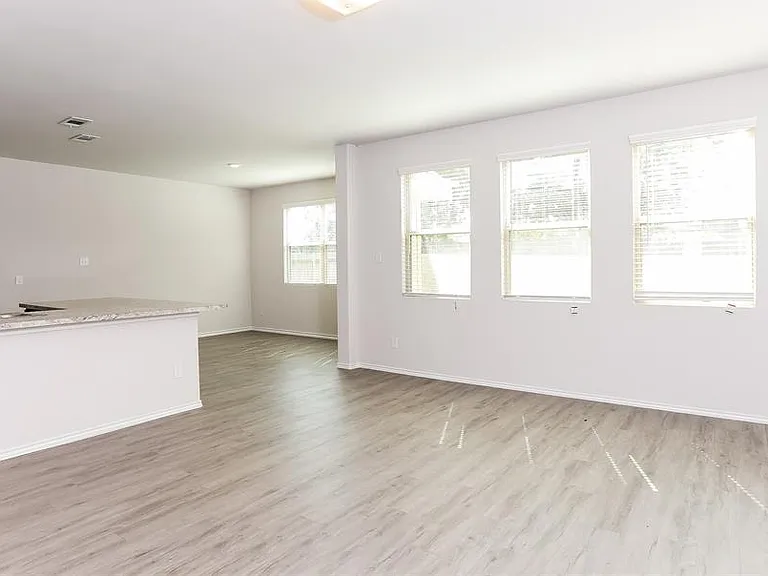 8317 Camellia Tree Ct #8317 — Photo 7