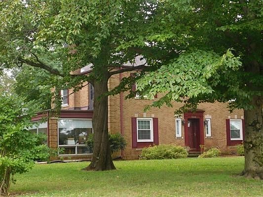 2nd image of 506 S Elliott Acres Dr