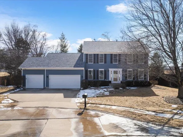 5510 20th Avenue Ct, Moline, IL 61265