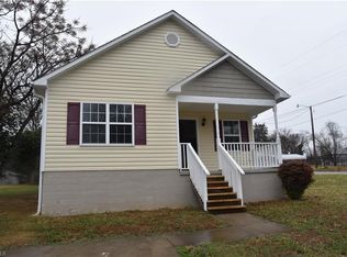 86 Potter St, Winston Salem, NC 27107