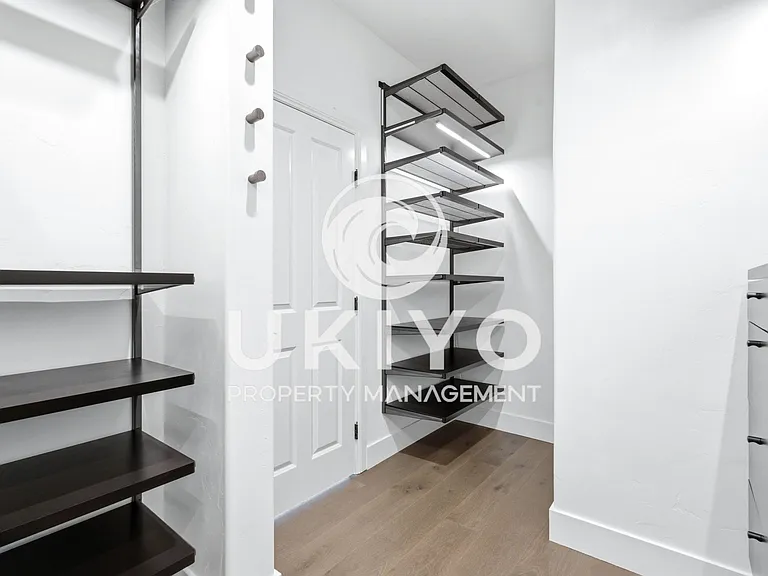 2933 McClure St — Photo 28