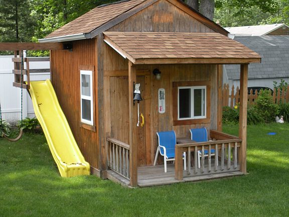 playhouse or potting shed