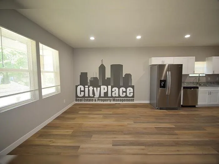 1722 Ingram St #A — Photo 8
