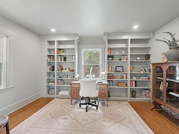 5th image of 4136 Raymond Ave