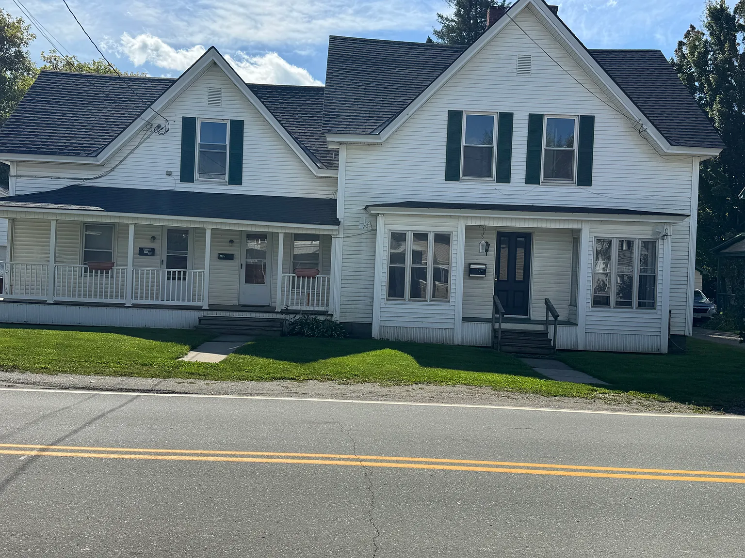 3 bed, $1,300 — Photo 1