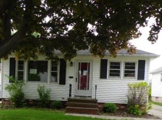 2919 Park Dr, Parma, OH 44134
