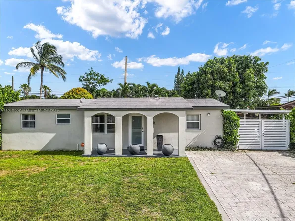 10400 SW 151st Ter, Miami, FL 33176