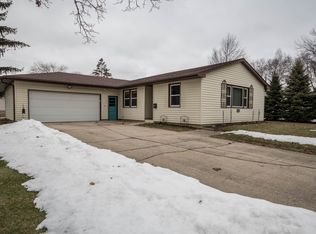 1306 71st Dr, Union Grove, WI 53182