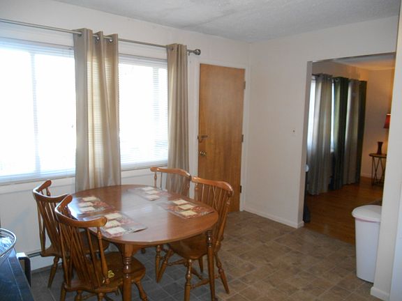 4th image of 1631 Genesee St