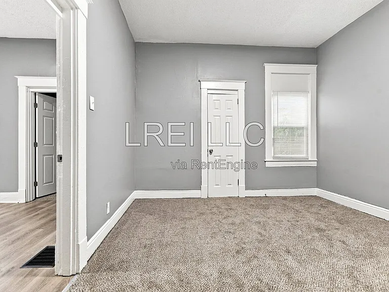 1821 Date St — Photo 7
