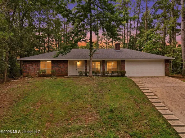 3 Chalmett Pl, Hattiesburg, MS 39402