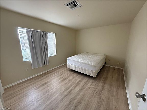 5th image of 10632 Woods Cir APT 6