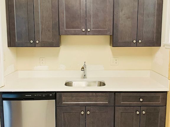 3rd image of 2800 Park Ave APT 1