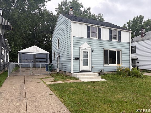 2nd image of 767 Saint Lawrence Ave