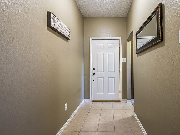 5th image of 2069 Candlewood Cir