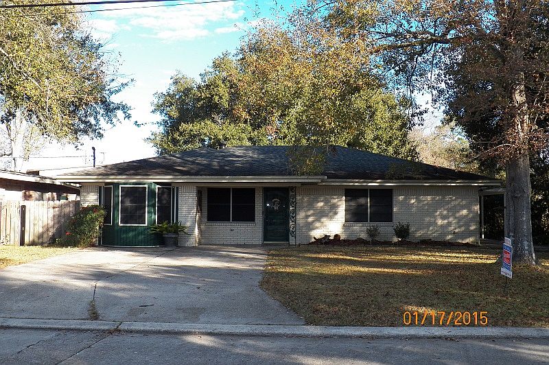 1st image of 33 Chennault St