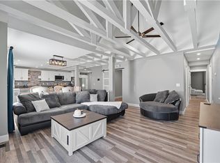 5820 Sloan Ave, Kansas City, KS 66104