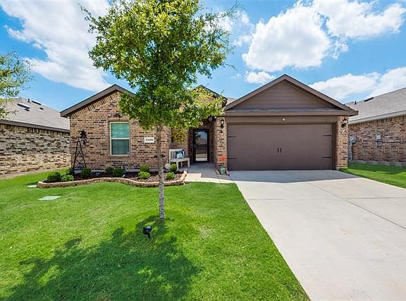 2nd image of 2409 Anton Dr