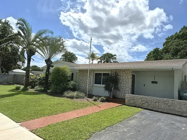 18620 SW 90th Ave, Cutler Bay, FL 33157