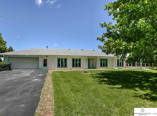 1419 Deer Creek Cir, Fort Calhoun, NE 68023