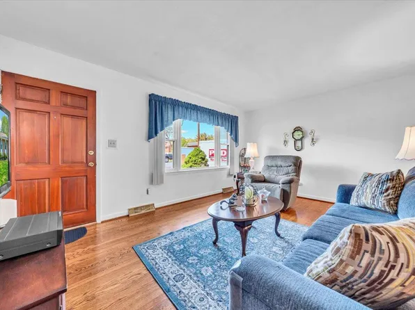 5514 Consul Dr, Roanoke, VA 24019