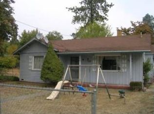 1419 Maple Ln, Grants Pass, OR 97527
