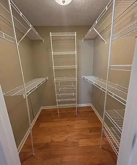 340 Woodridge Pl — Photo 12