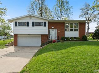 5100 Caribee Dr, Saint Louis, MO
