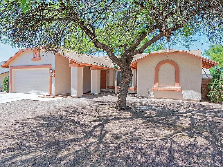 4812 W Bayberry St — Photo 1