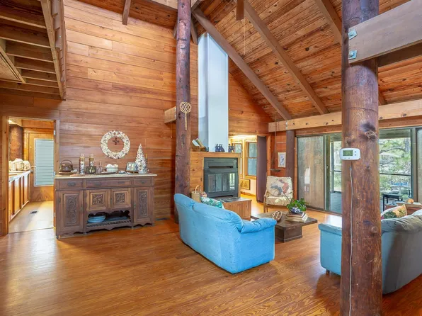 1428 Alligator Dr, Alligator Pt, FL 32346