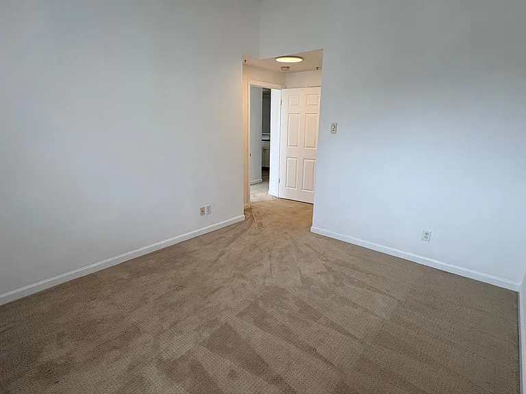 901 Sunset Blvd NE #C310 — Photo 15