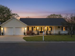 15 Southgate Avenue, Monett, MO 65708
