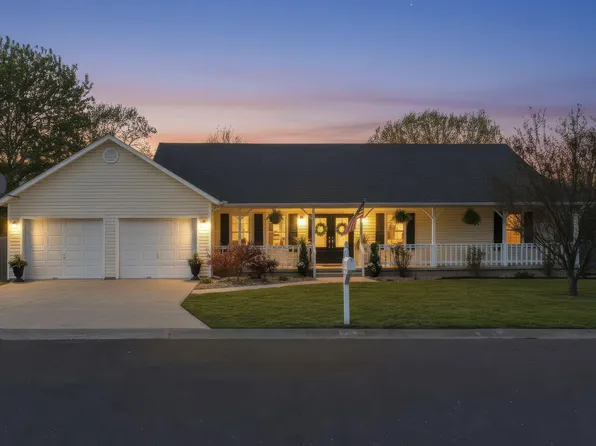 15 Southgate Avenue, Monett, MO 65708