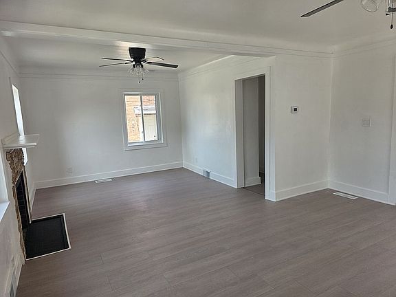 2nd image of 4630 Mead St