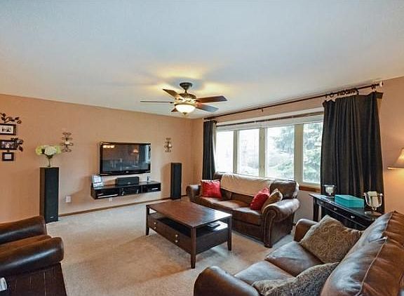 Great living room space!