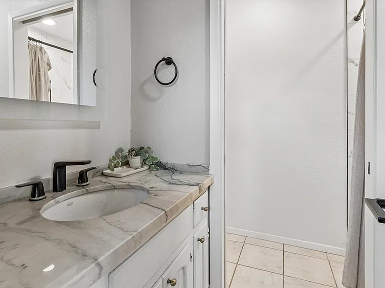 6095 E Blue Ridge Dr — Photo 29