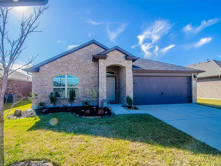 29219 Dunns Creek Ct — Photo 2