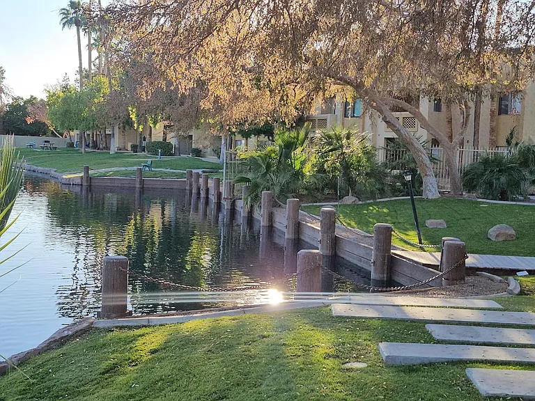 Nines at Lakeside — Photo 30
