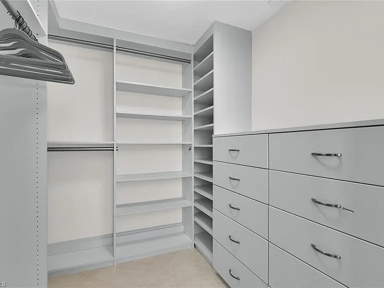 7515 Pelican Bay Blvd #17D — Photo 27